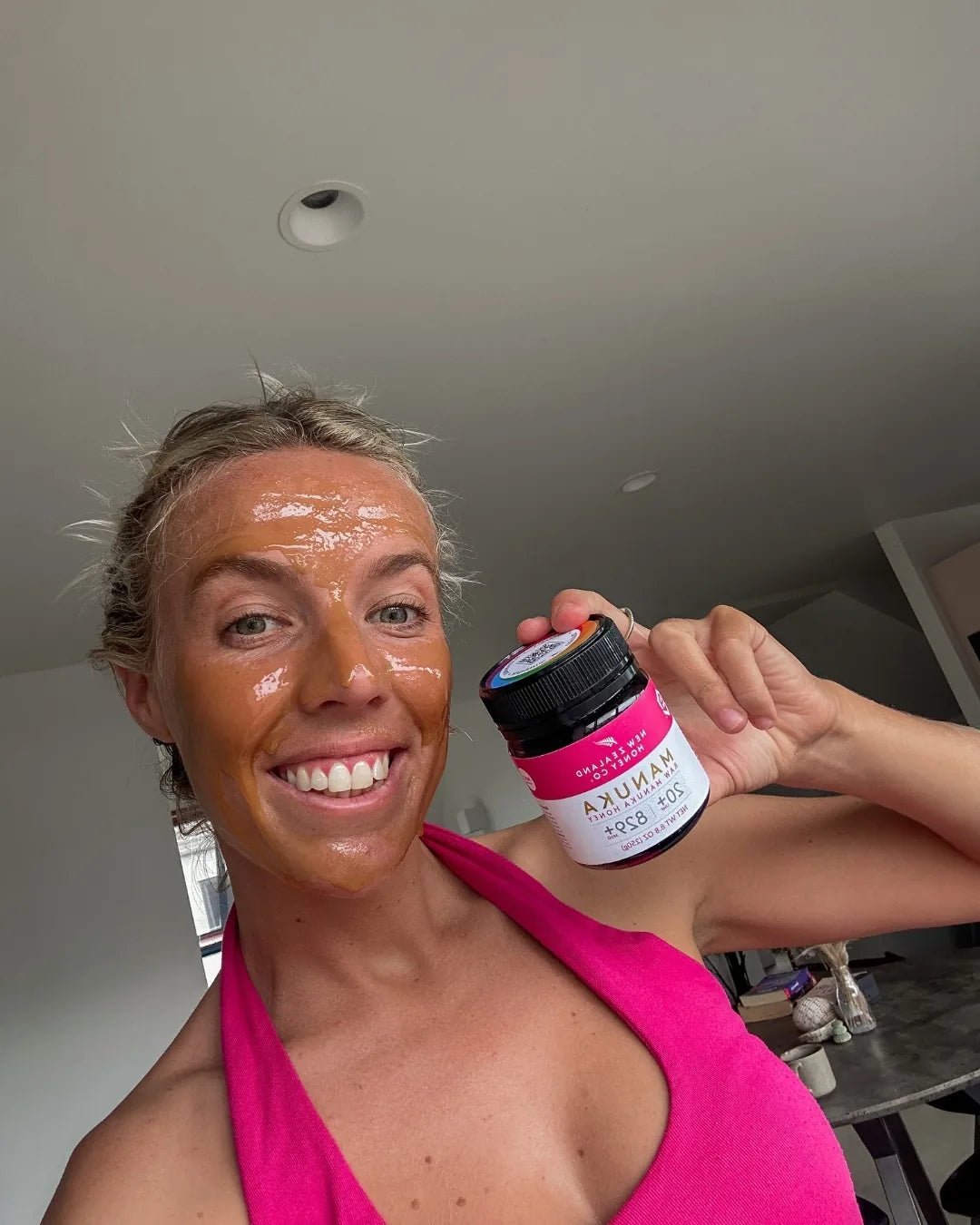 Die wöchentliche Manuka-Maske in drei Schritten.